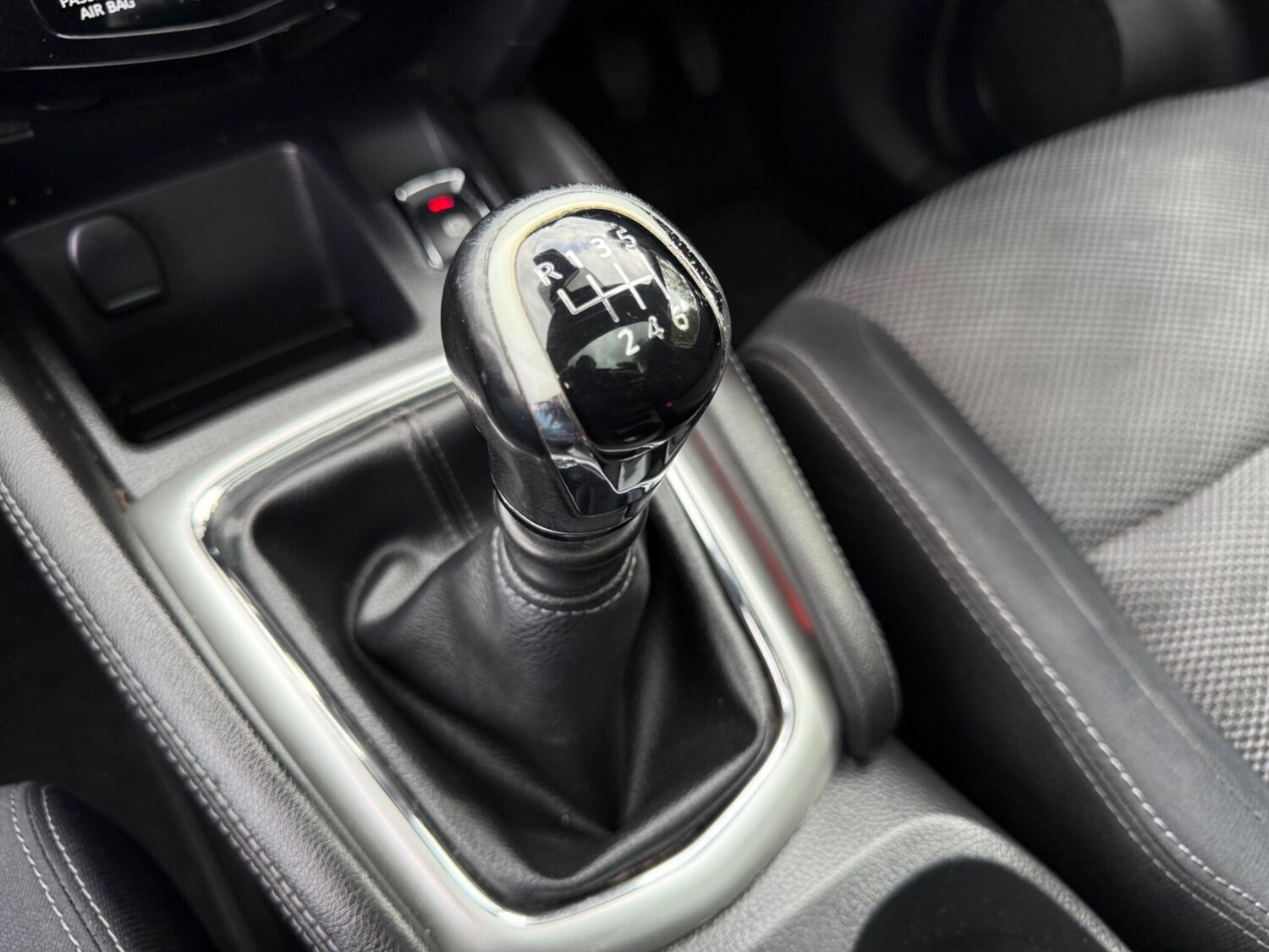 Used Nissan Qashqai for sale - 76993009: Photo 41