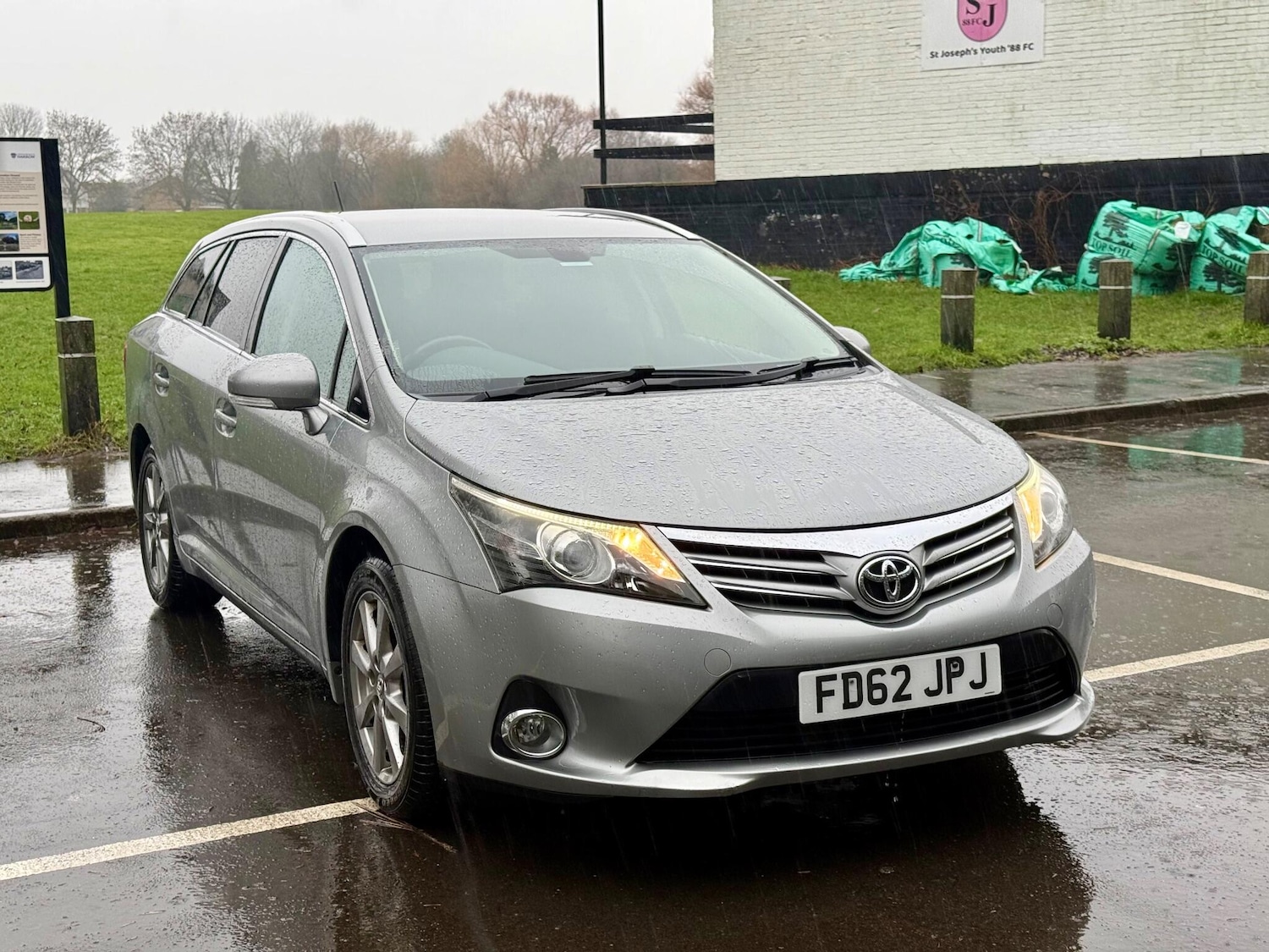 Used Toyota Avensis 2012 for sale - 76850134: Photo 12