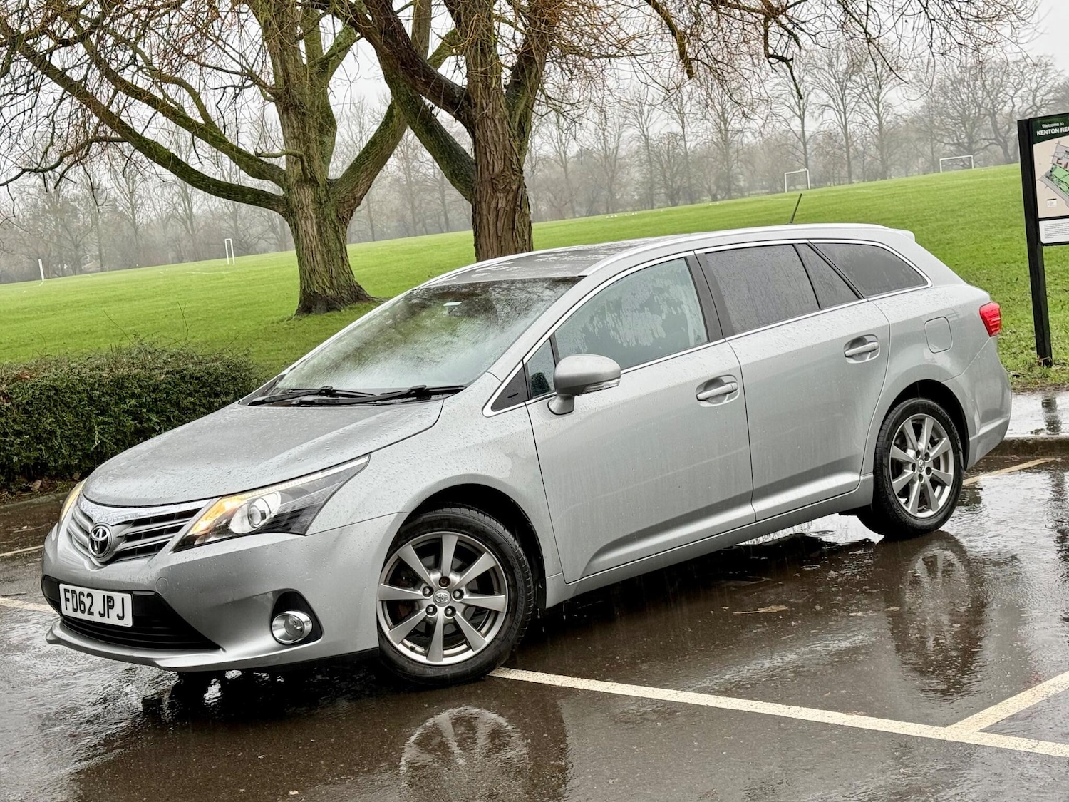Used Toyota Avensis 2012 for sale - 76850134: Photo 17