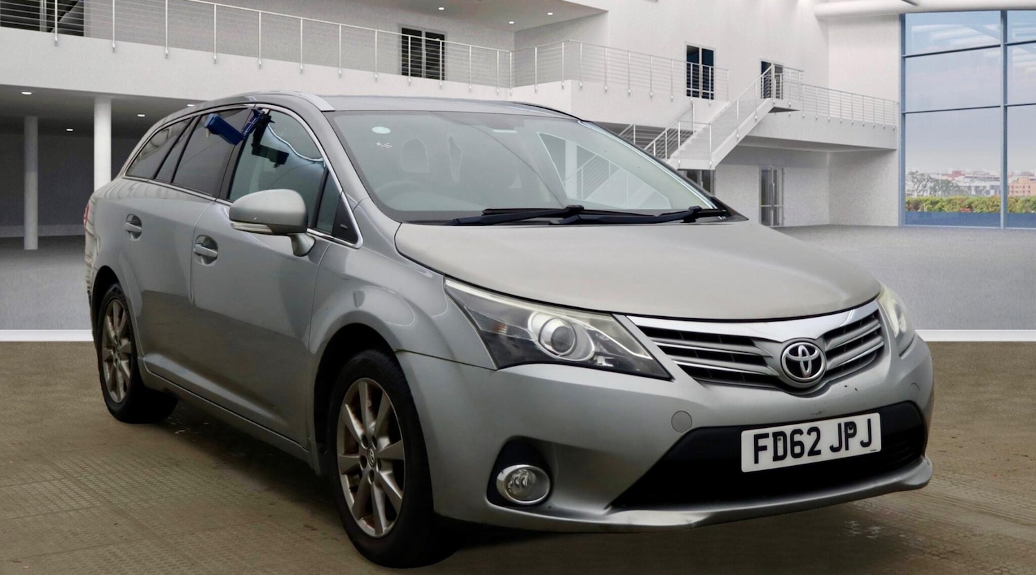 Used Toyota Avensis 2012 for sale - 76850134: Photo 3