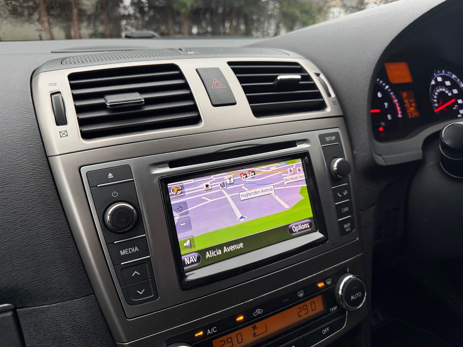 Used Toyota Avensis 2012 for sale - 76850134: Photo 38