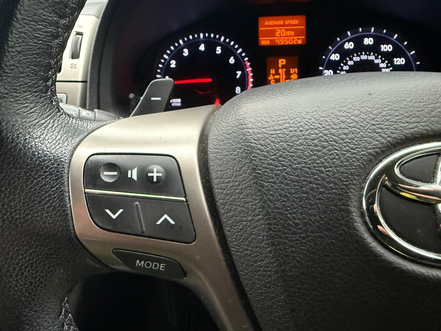 Used Toyota Avensis 2012 for sale - 76850134: Photo 48