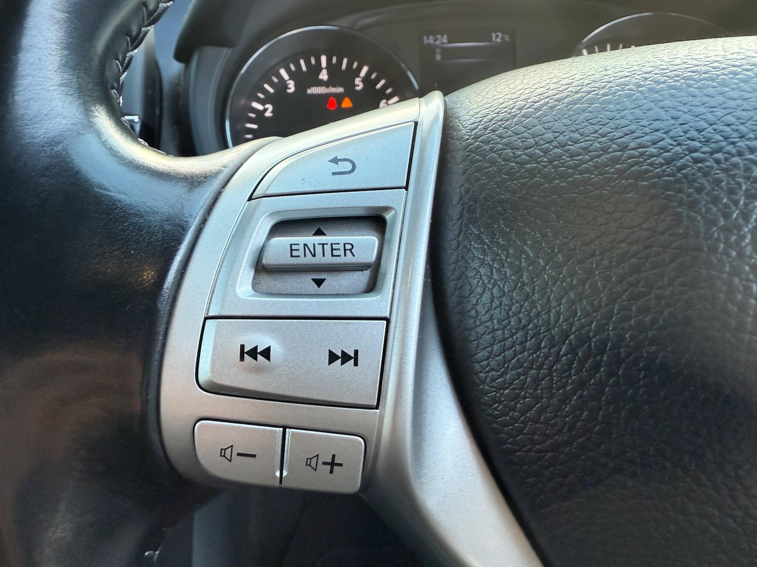 Used Nissan Pulsar 2015 for sale - 76759481: Photo 49