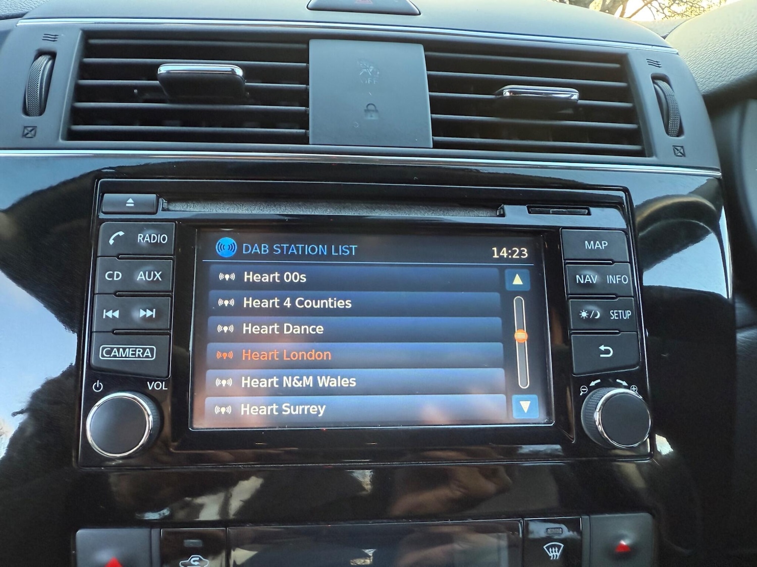 Used Nissan Pulsar 2015 for sale - 76759481: Photo 64