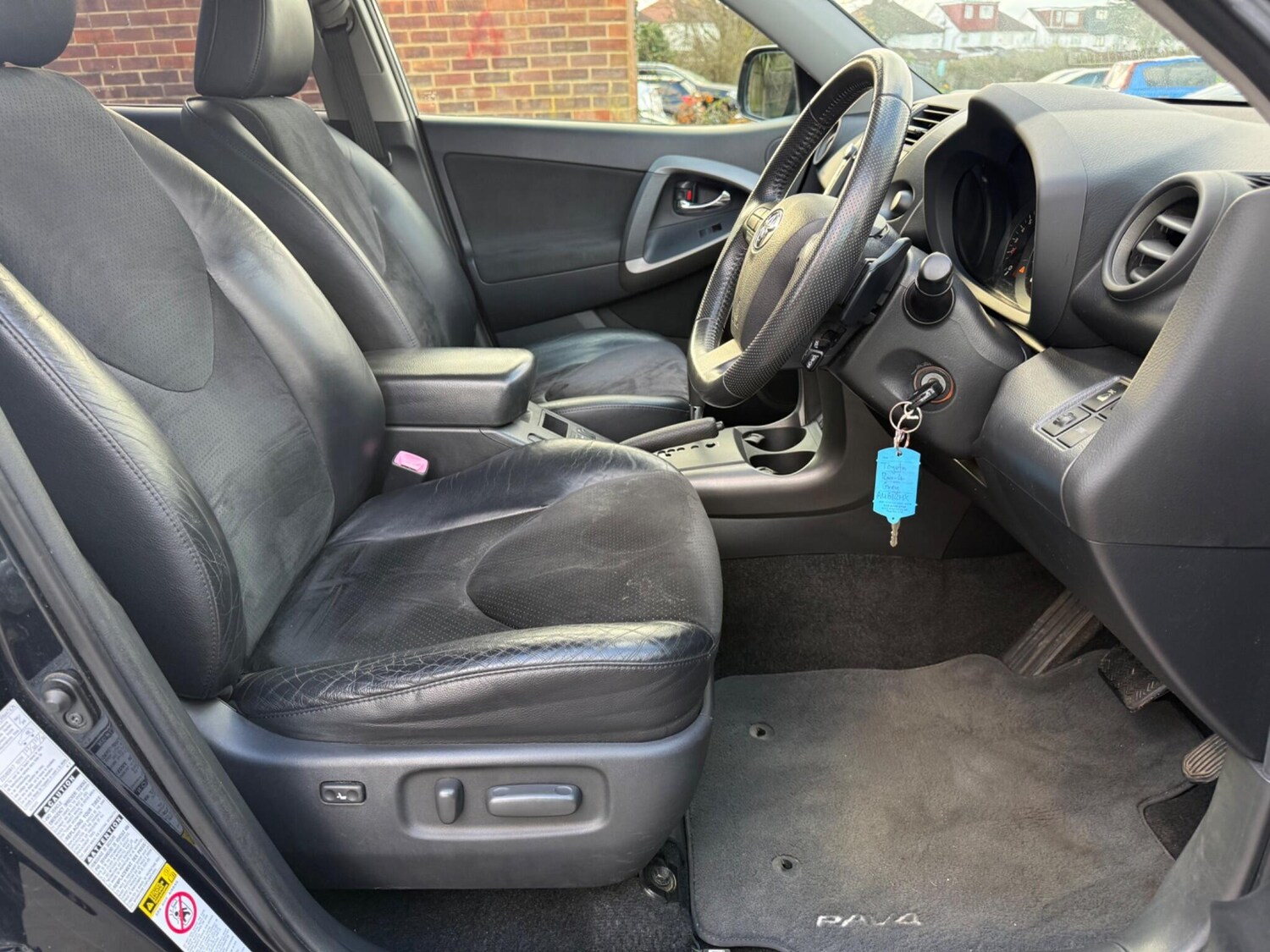 Used Toyota RAV4 2011 for sale - 77838648: Photo 32