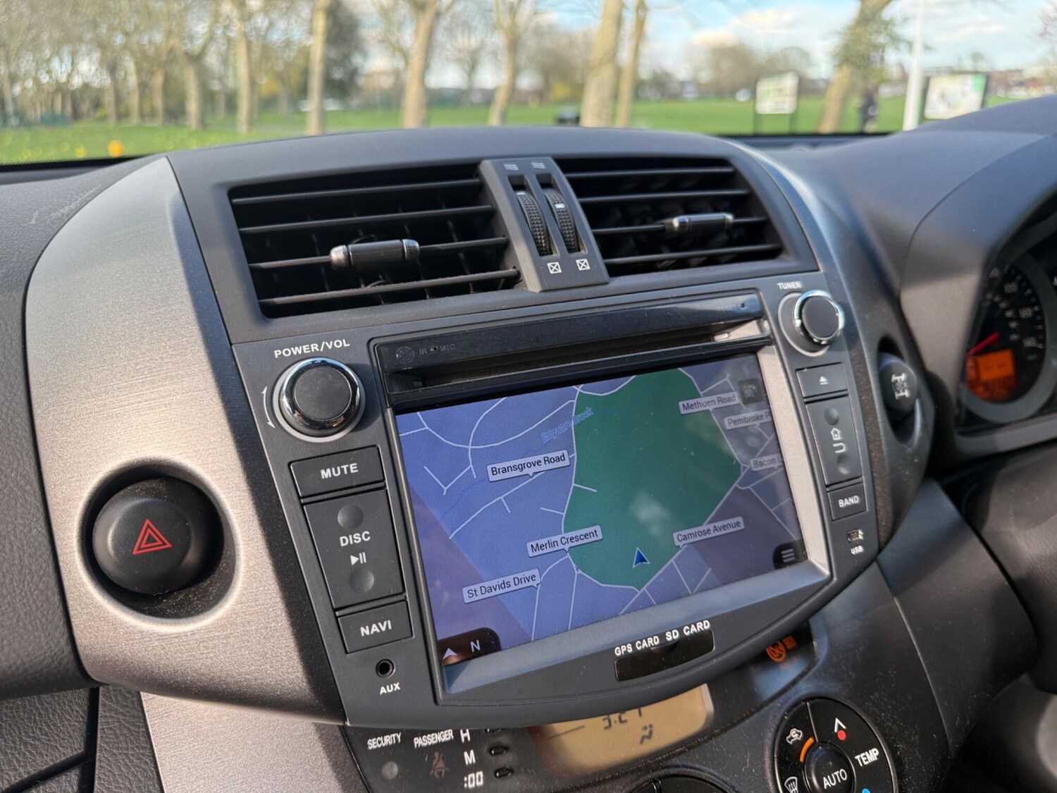 Used Toyota RAV4 2011 for sale - 77838648: Photo 40