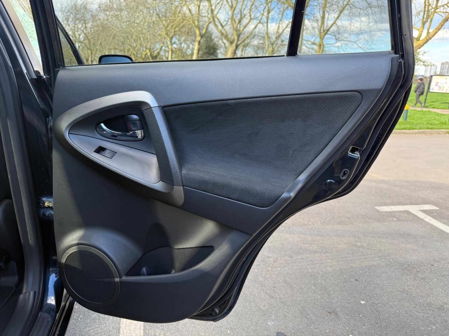 Used Toyota RAV4 2011 for sale - 77838648: Photo 55