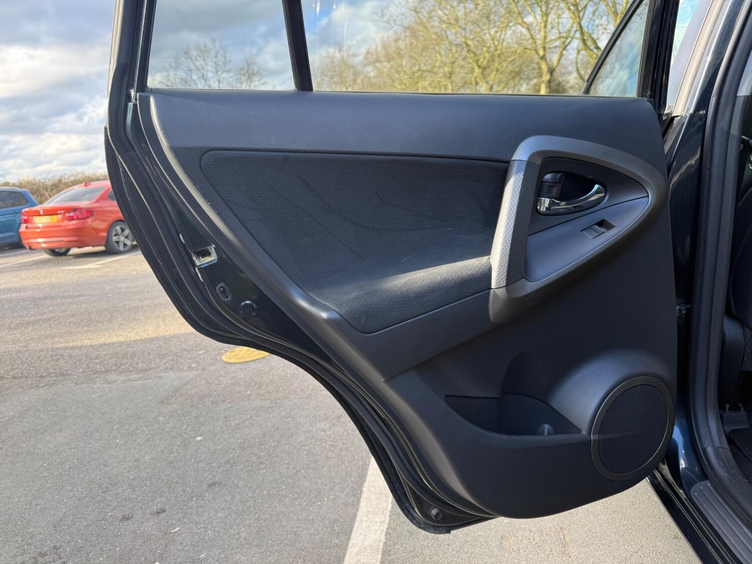 Used Toyota RAV4 2011 for sale - 77838648: Photo 57