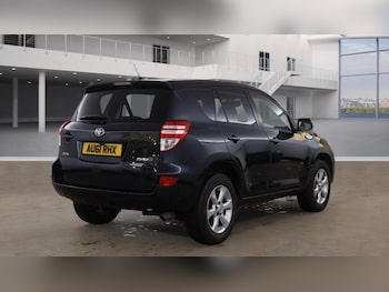 Used Toyota RAV4 2011 for sale - 77768543: Photo