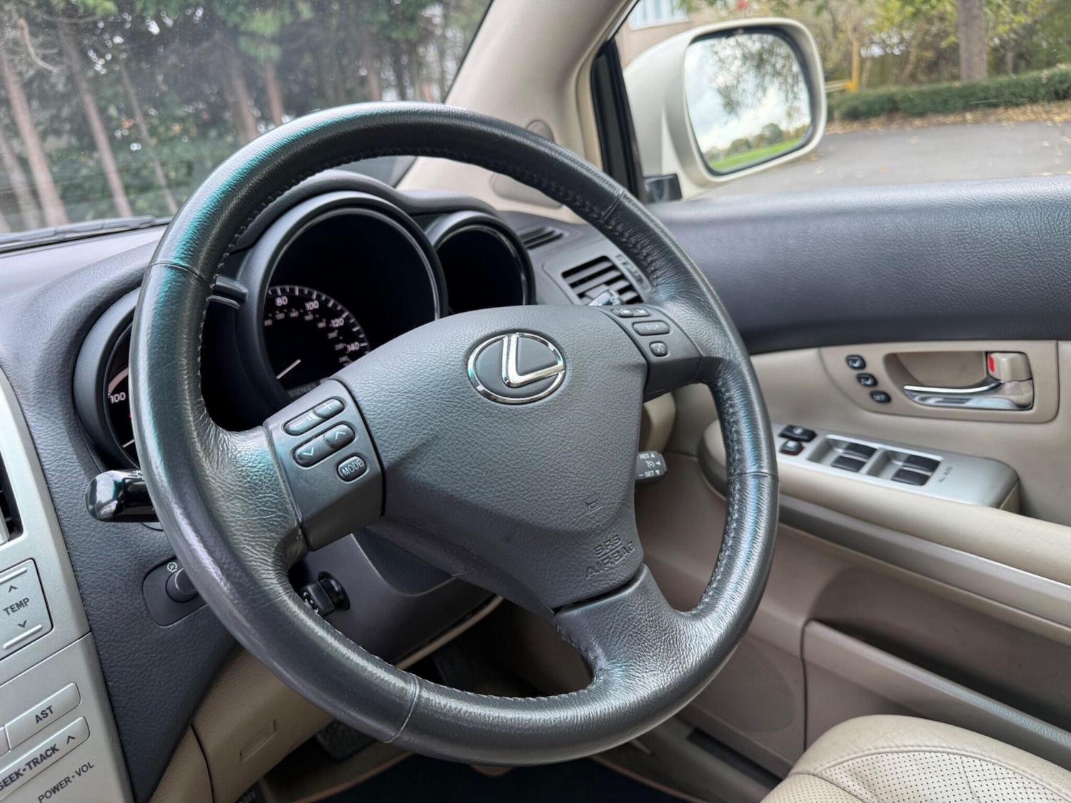 Used Lexus RX 2005 for sale - 76743087: Photo 46