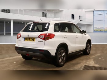 Used Suzuki Vitara 2016 for sale - 77939372: Photo