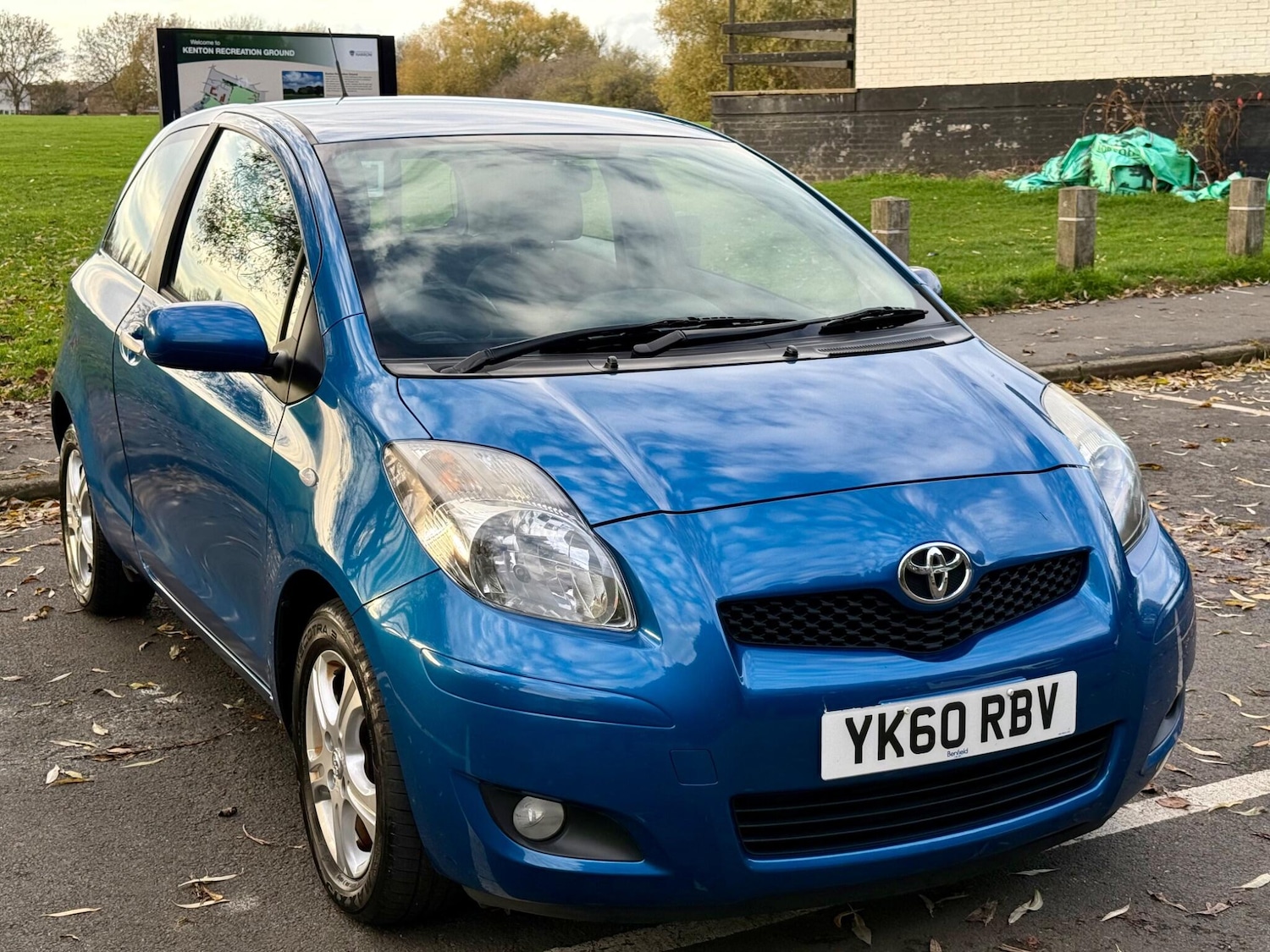 Used Toyota Yaris 2010 for sale - 76742730: Photo 12