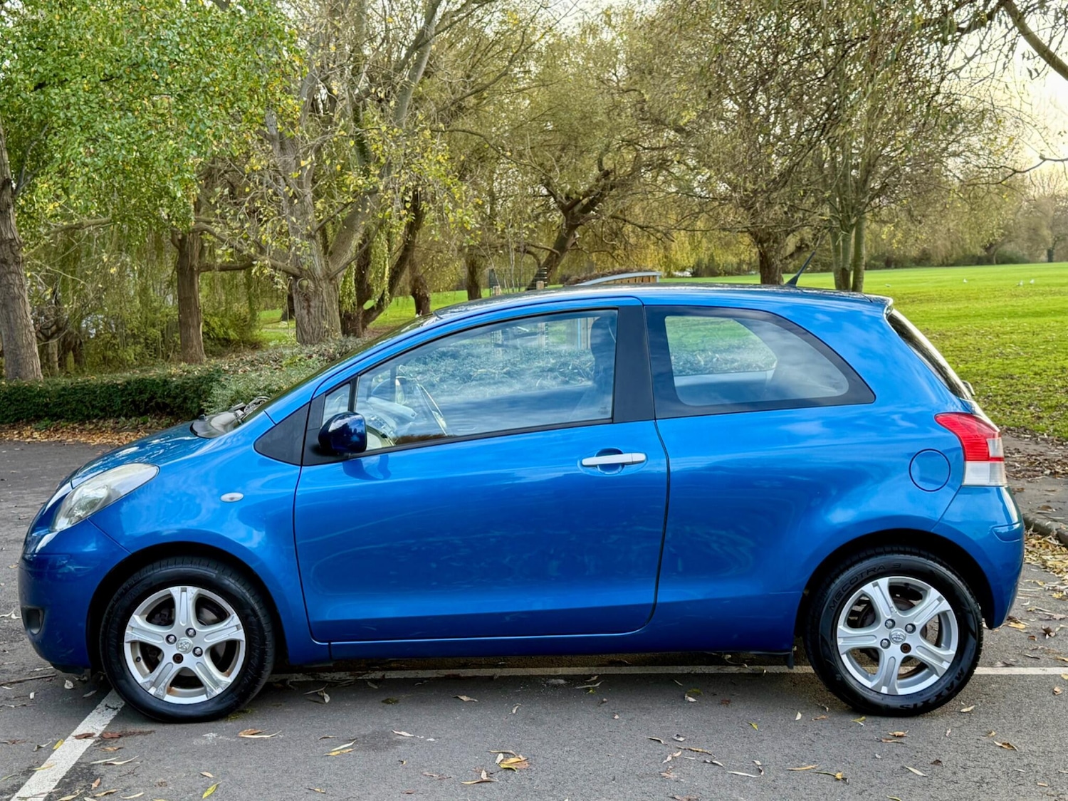 Used Toyota Yaris 2010 for sale - 76742730: Photo 17