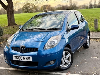 Used Toyota Yaris 2010 for sale - 76742730: Photo