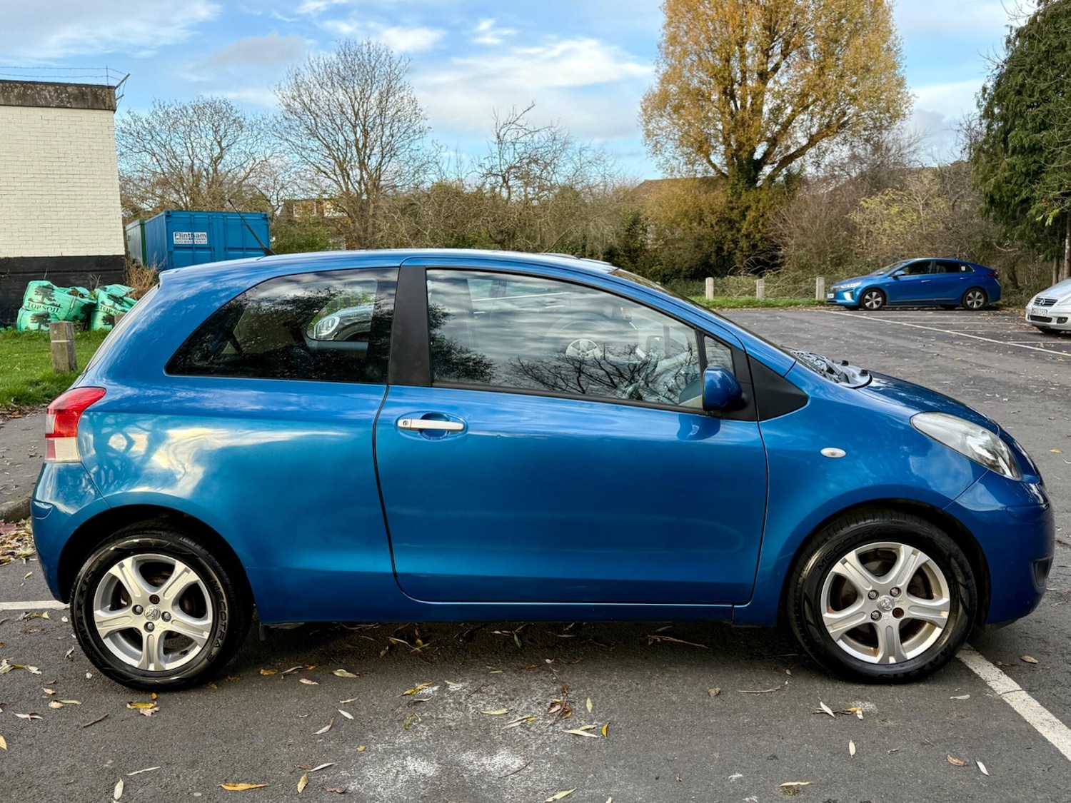 Used Toyota Yaris 2010 for sale - 76742730: Photo 21