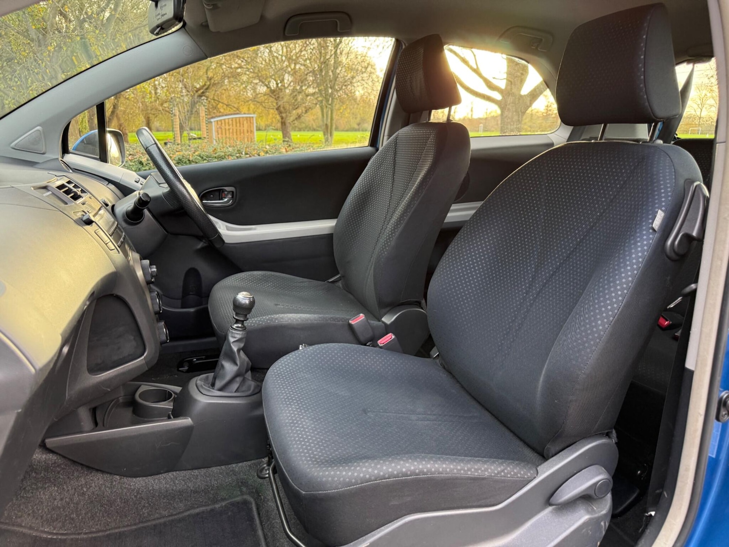 Used Toyota Yaris 2010 for sale - 76742730: Photo 29