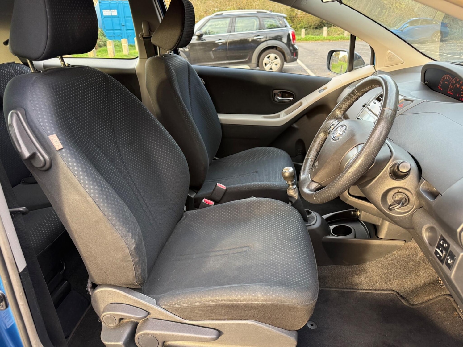 Used Toyota Yaris 2010 for sale - 76742730: Photo 30