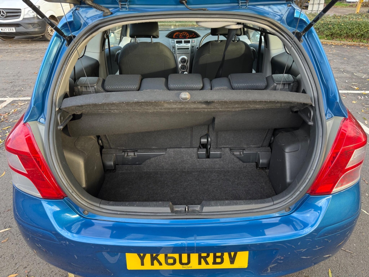 Used Toyota Yaris 2010 for sale - 76742730: Photo 34