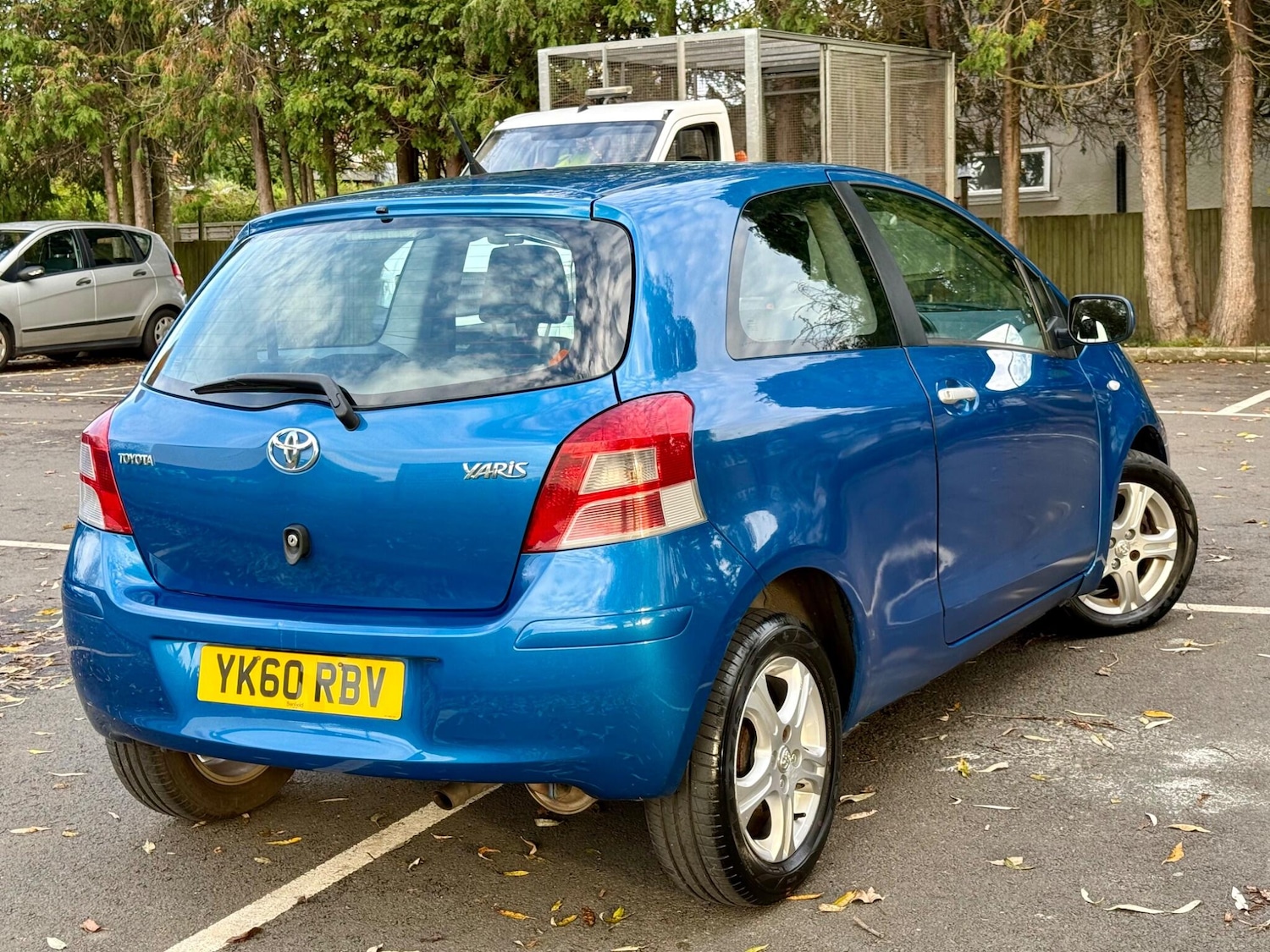 Used Toyota Yaris 2010 for sale - 76742730: Photo 5