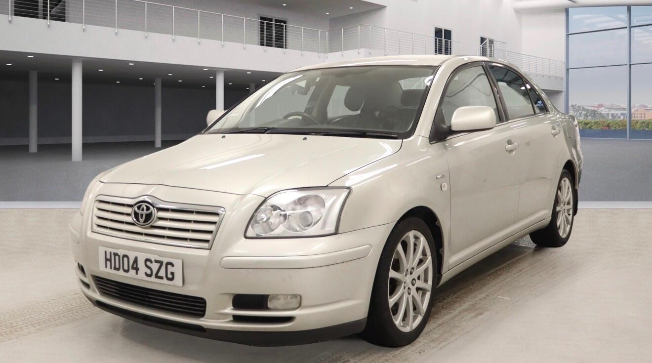 Used Toyota Avensis 2004 for sale - 77315092: Photo 2