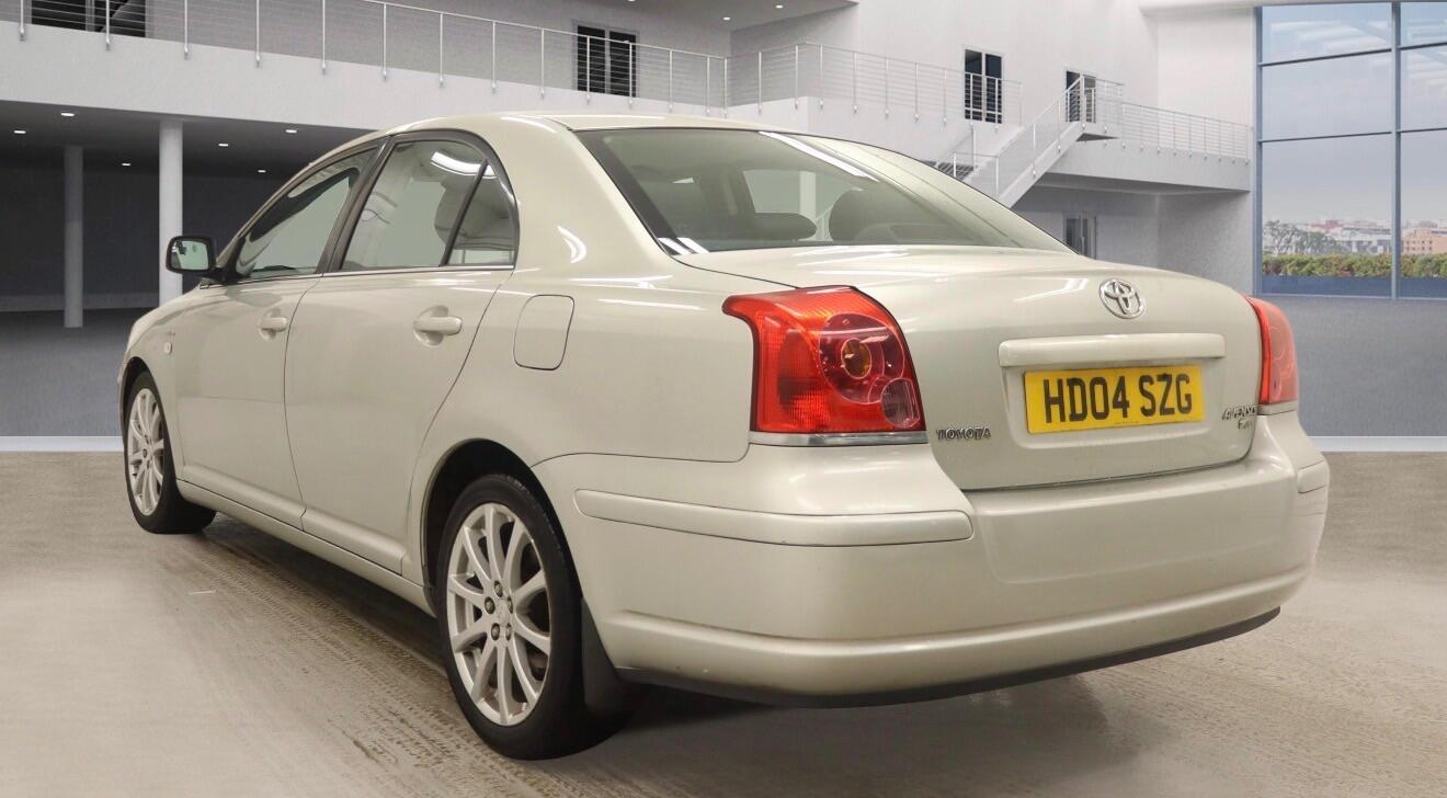 Used Toyota Avensis 2004 for sale - 77315092: Photo 3