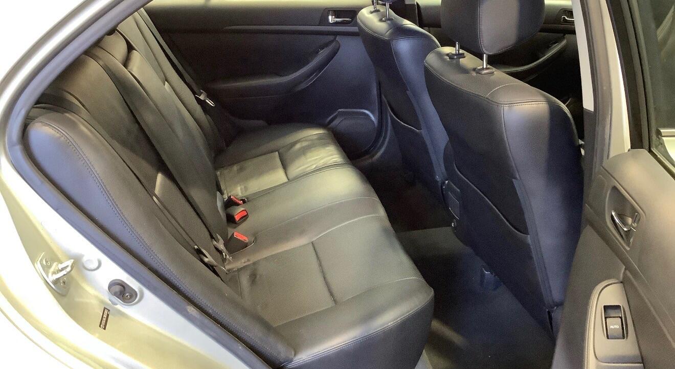 Used Toyota Avensis 2004 for sale - 77315092: Photo 8
