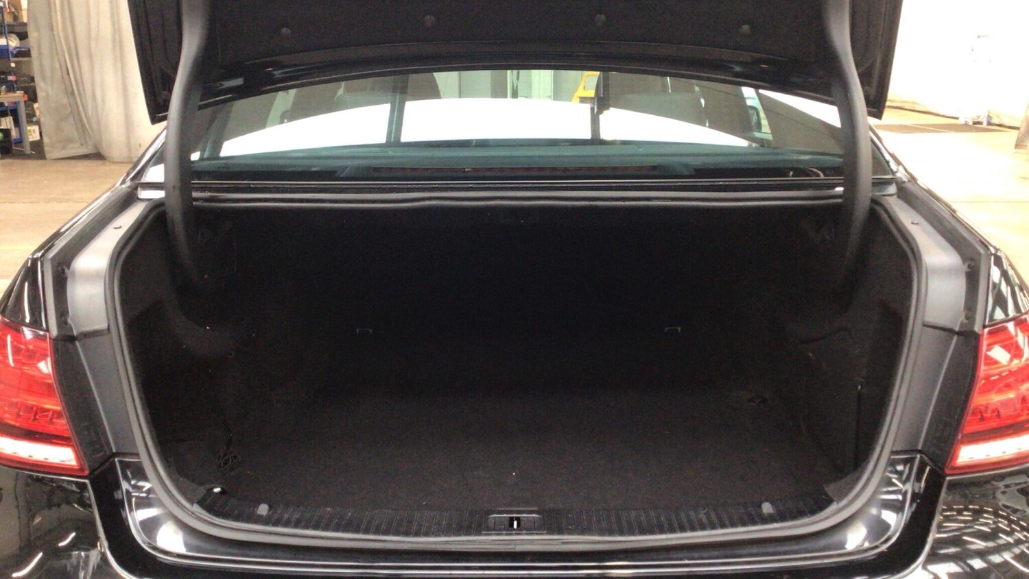 Used Mercedes-Benz E Class 2013 for sale - 78172208: Photo 10