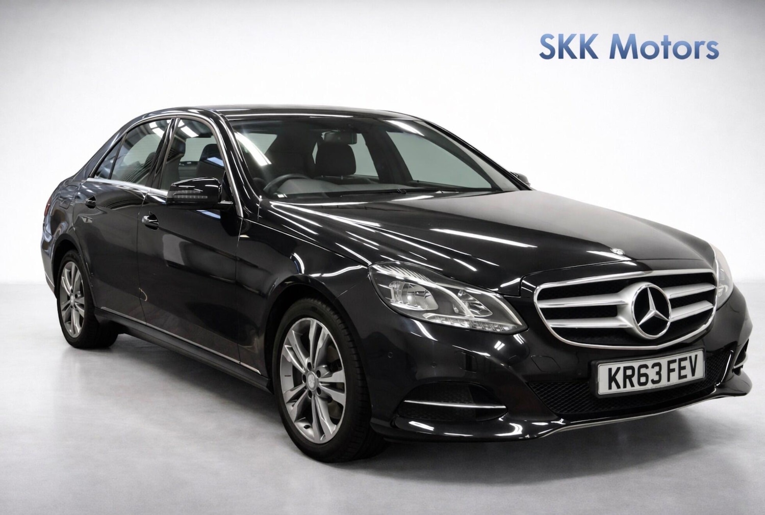 Used Mercedes-Benz E Class 2013 for sale - 78172208: Photo 3