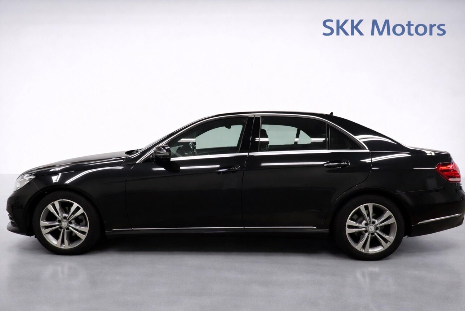 Used Mercedes-Benz E Class 2013 for sale - 78172208: Photo 9