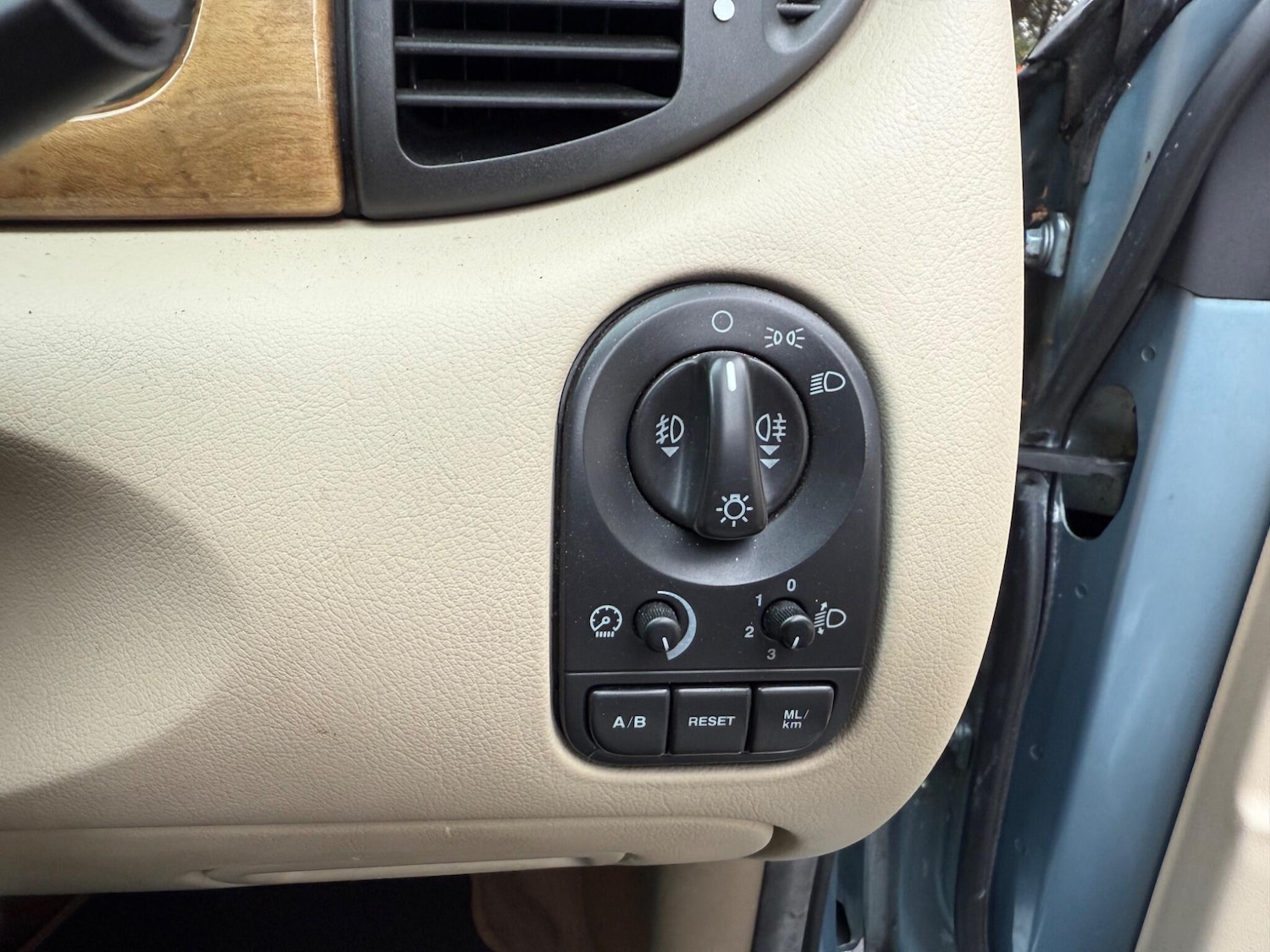 Used Jaguar X-Type for sale - 76743530: Photo 43