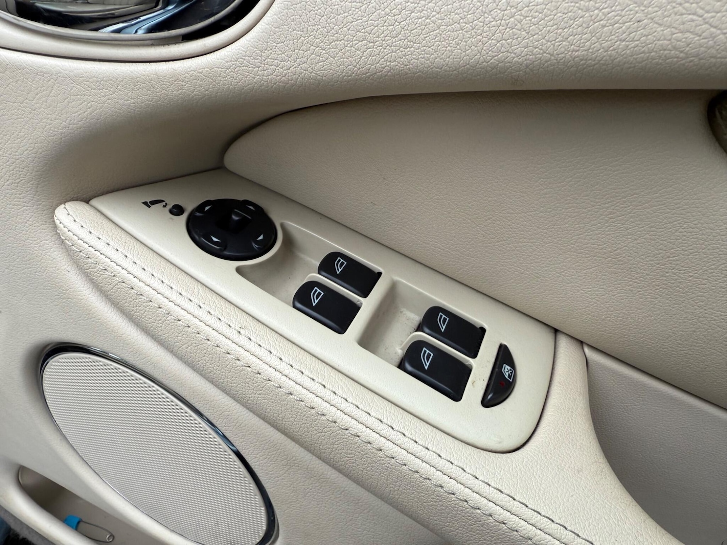 Used Jaguar X-Type for sale - 76743530: Photo 45