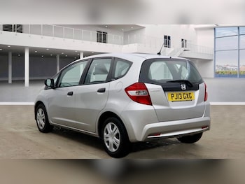 Used Honda Jazz 2013 for sale - 77658363: Photo