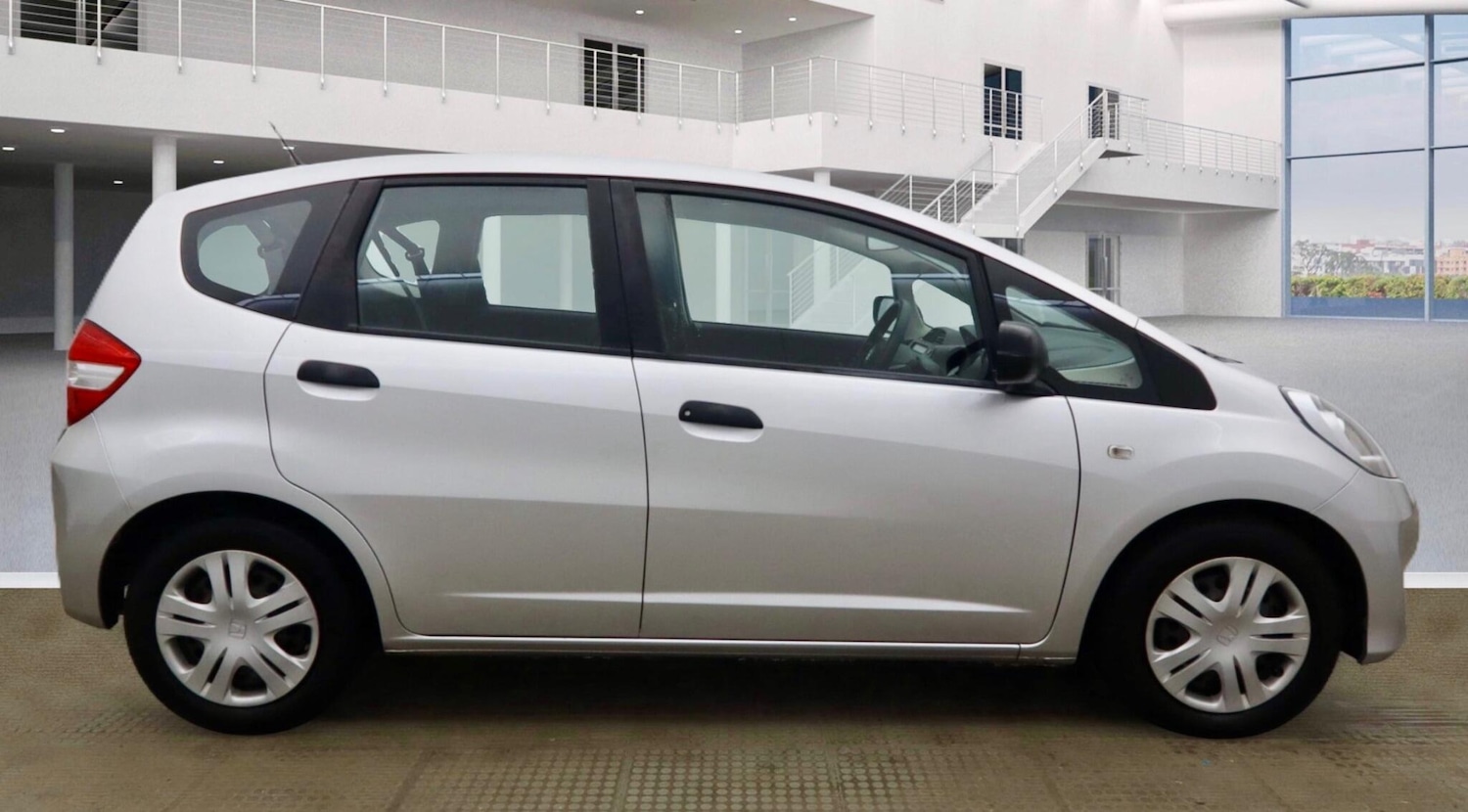 Used Honda Jazz 2013 for sale - 77658363: Photo 5