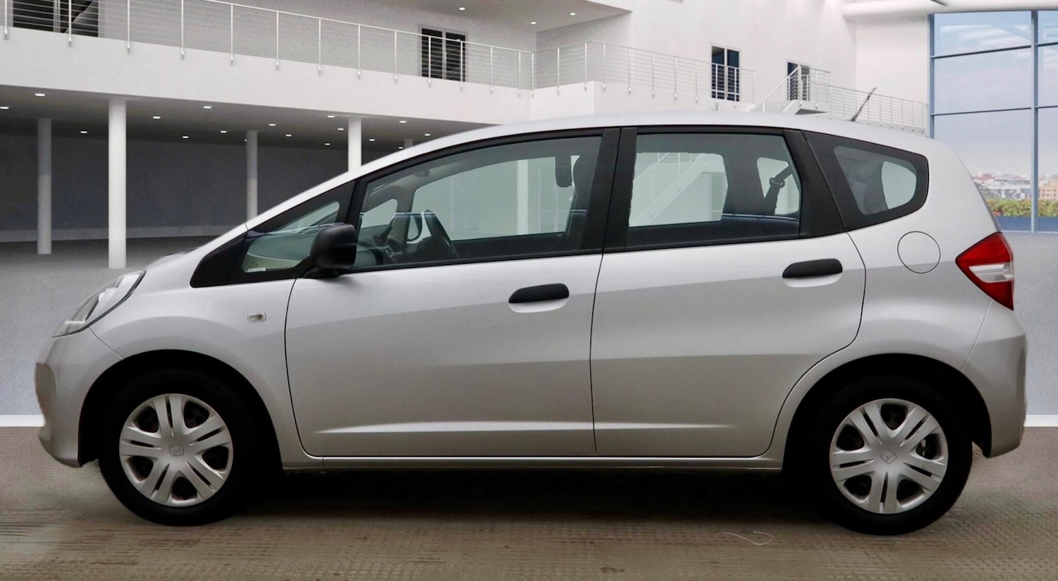 Used Honda Jazz 2013 for sale - 77658363: Photo 6