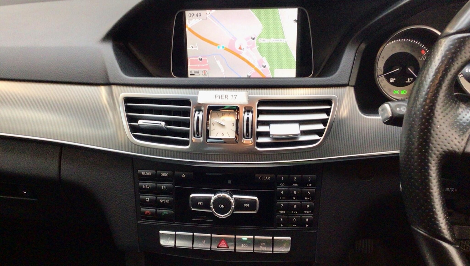 Used Mercedes-Benz E Class 2013 for sale - 77939635: Photo 2