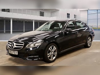 Used Mercedes-Benz E Class 2013 for sale - 77939635: Photo