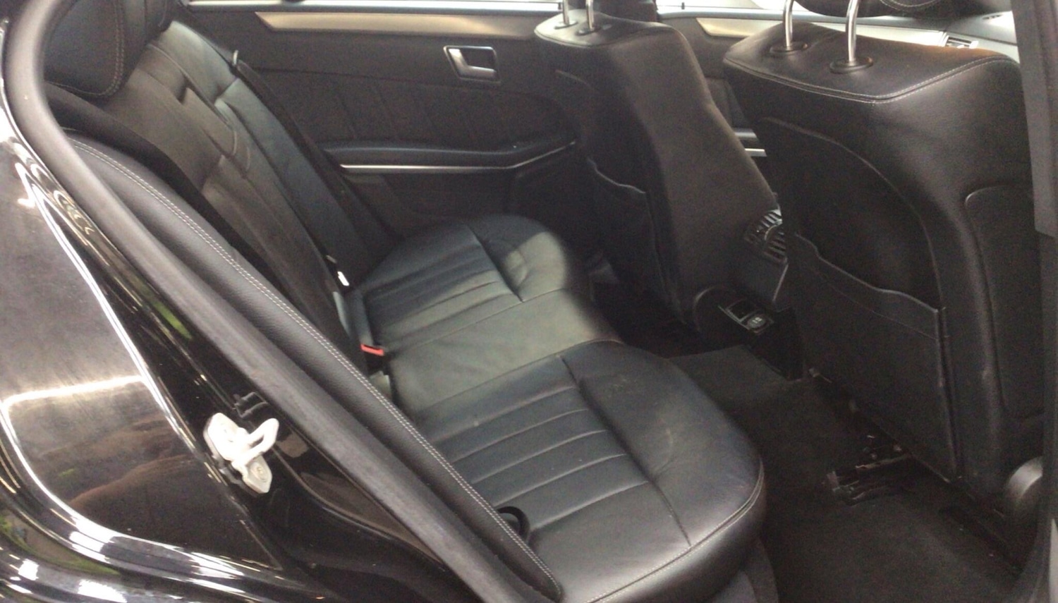 Used Mercedes-Benz E Class 2013 for sale - 77939635: Photo 9