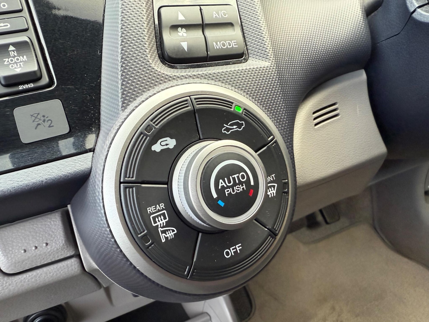 Used Honda Insight 2010 for sale - 76743188: Photo 40