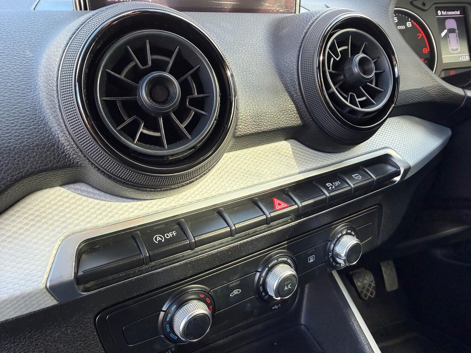 Used Audi Q2 2017 for sale - 78172204: Photo 44