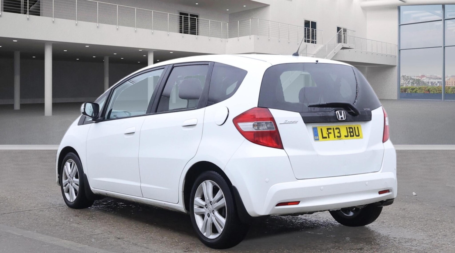 Used Honda Jazz 2013 for sale - 76899130: Photo 3