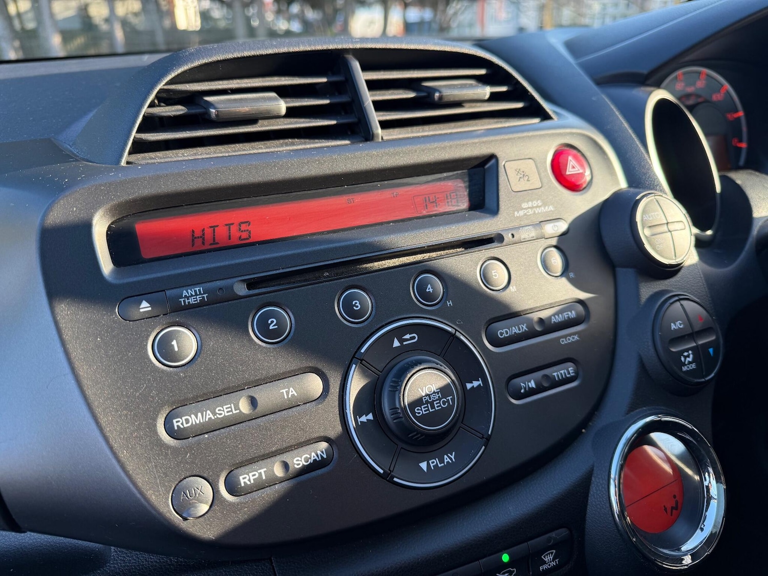 Used Honda Jazz 2013 for sale - 76899130: Photo 37