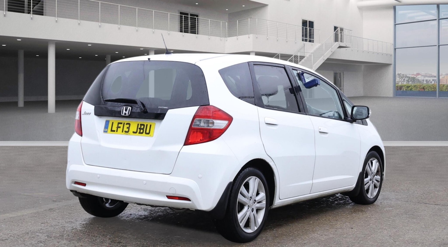 Used Honda Jazz 2013 for sale - 76899130: Photo 4