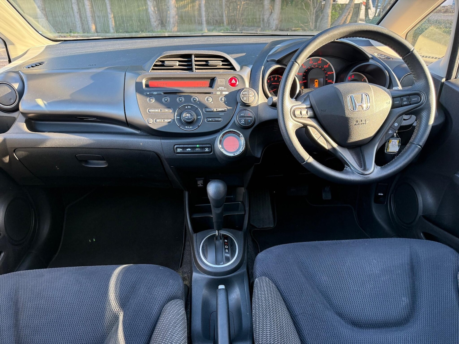 Used Honda Jazz 2013 for sale - 76899130: Photo 9