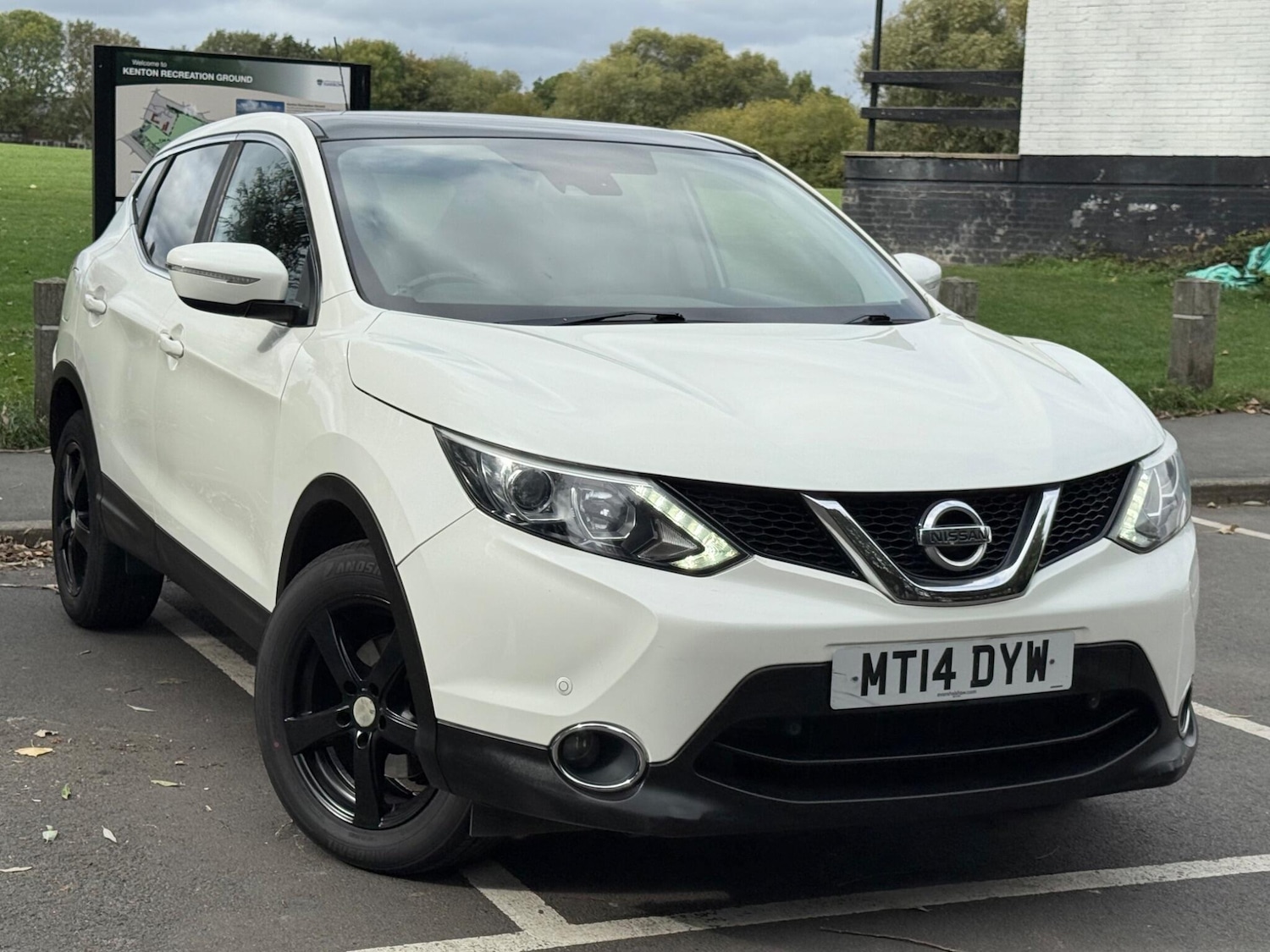 Used Nissan Qashqai 2014 for sale - 76743077: Photo 23