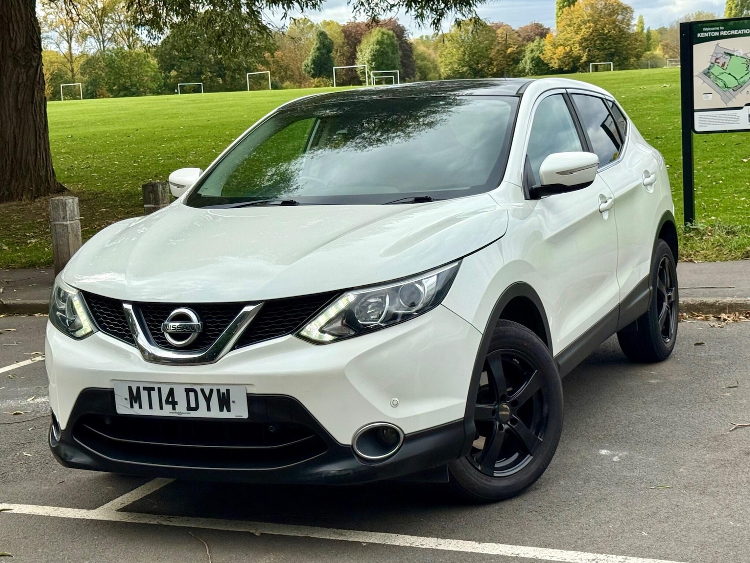 Used Nissan Qashqai 2014 for sale - 76743077: Photo 25