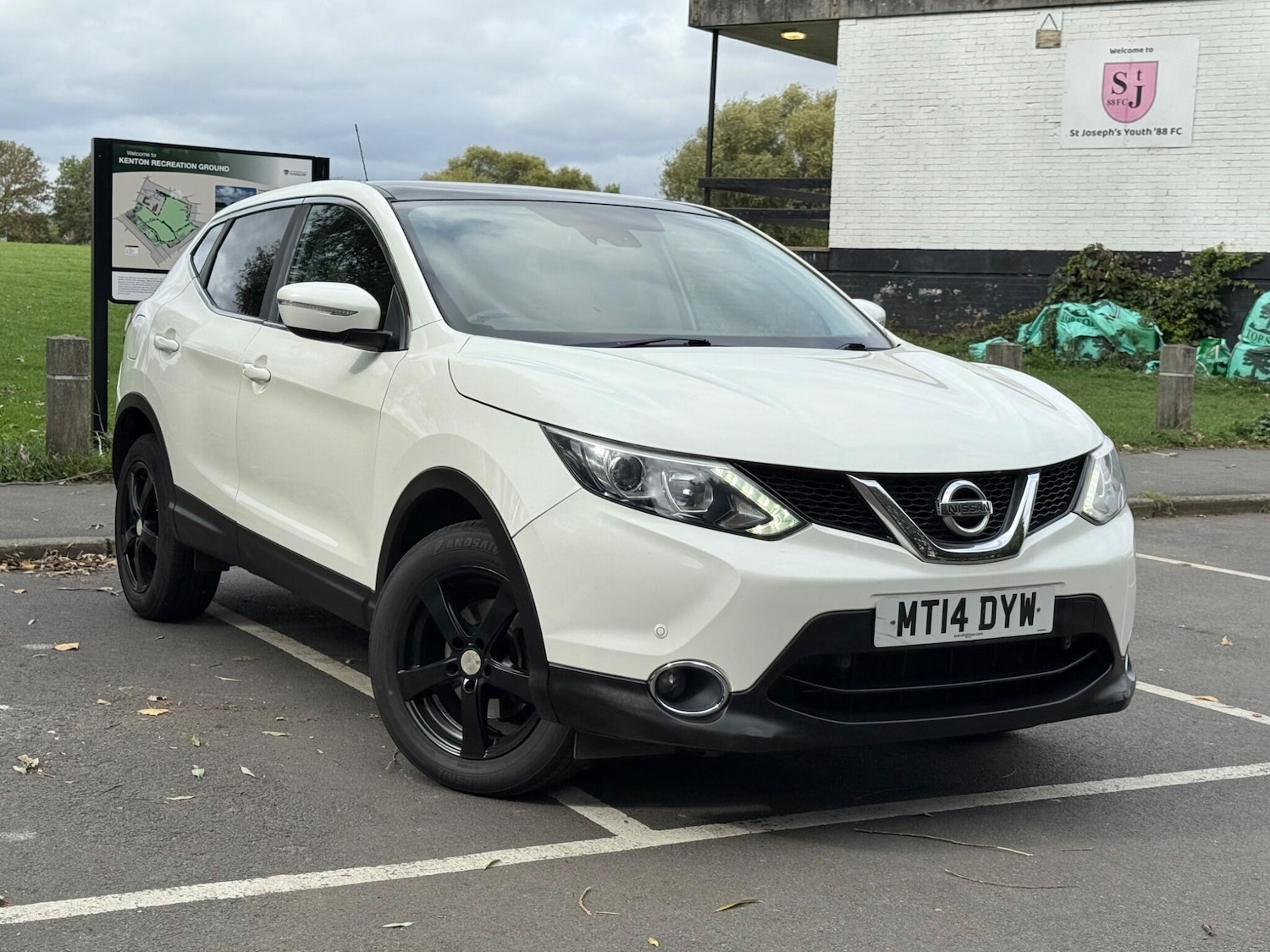 Used Nissan Qashqai 2014 for sale - 76743077: Photo 5