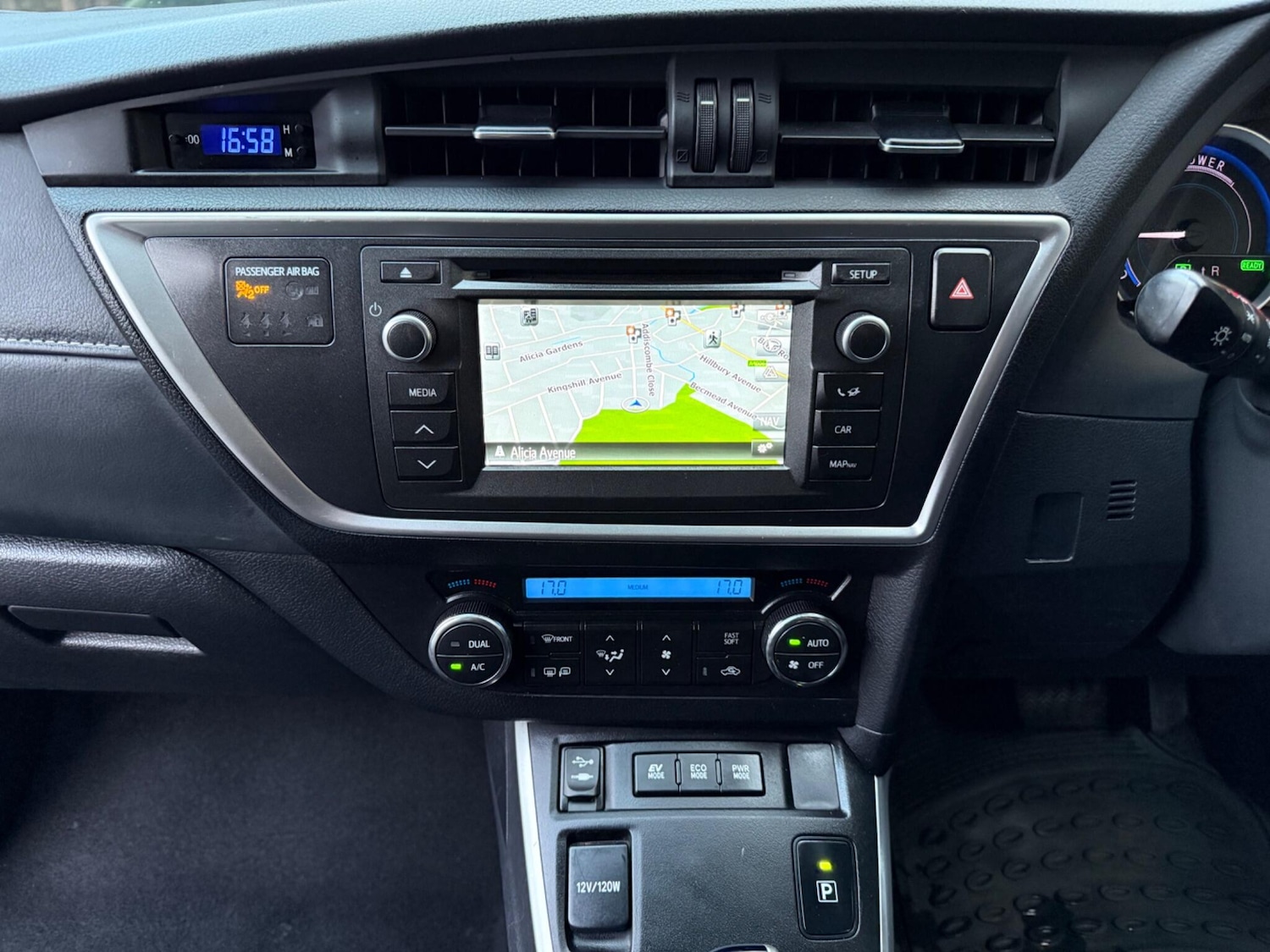 Used Toyota Auris 2015 for sale - 76743129: Photo 3