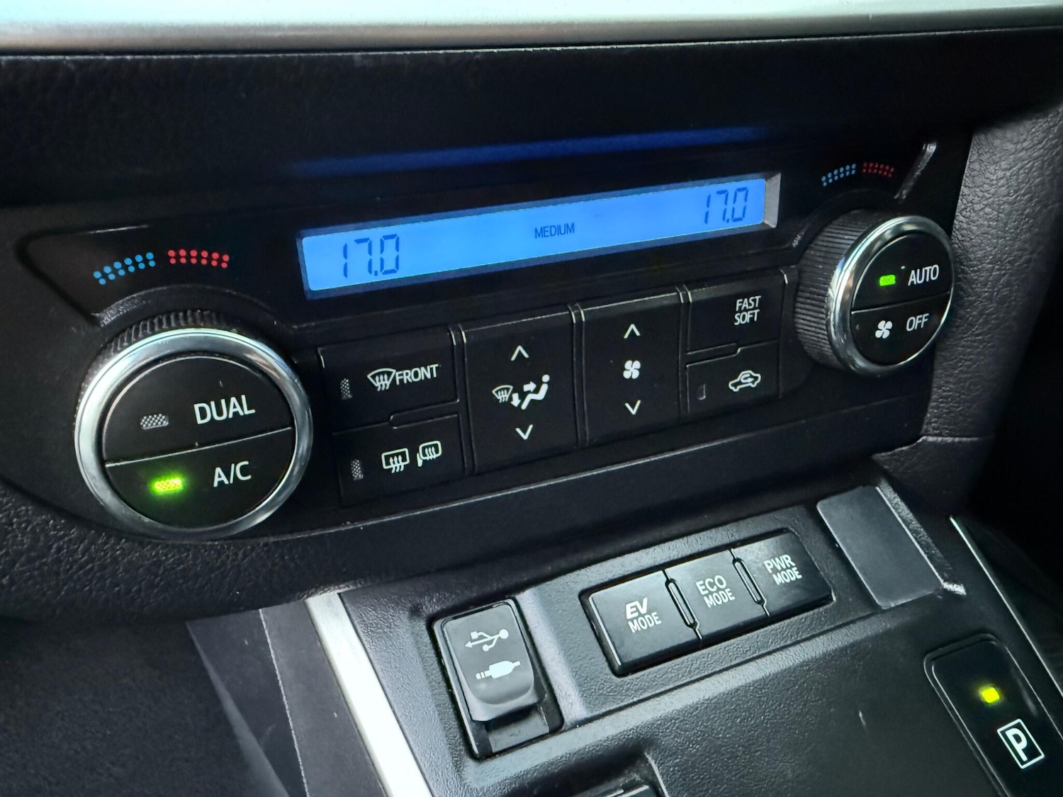 Used Toyota Auris 2015 for sale - 76743129: Photo 44