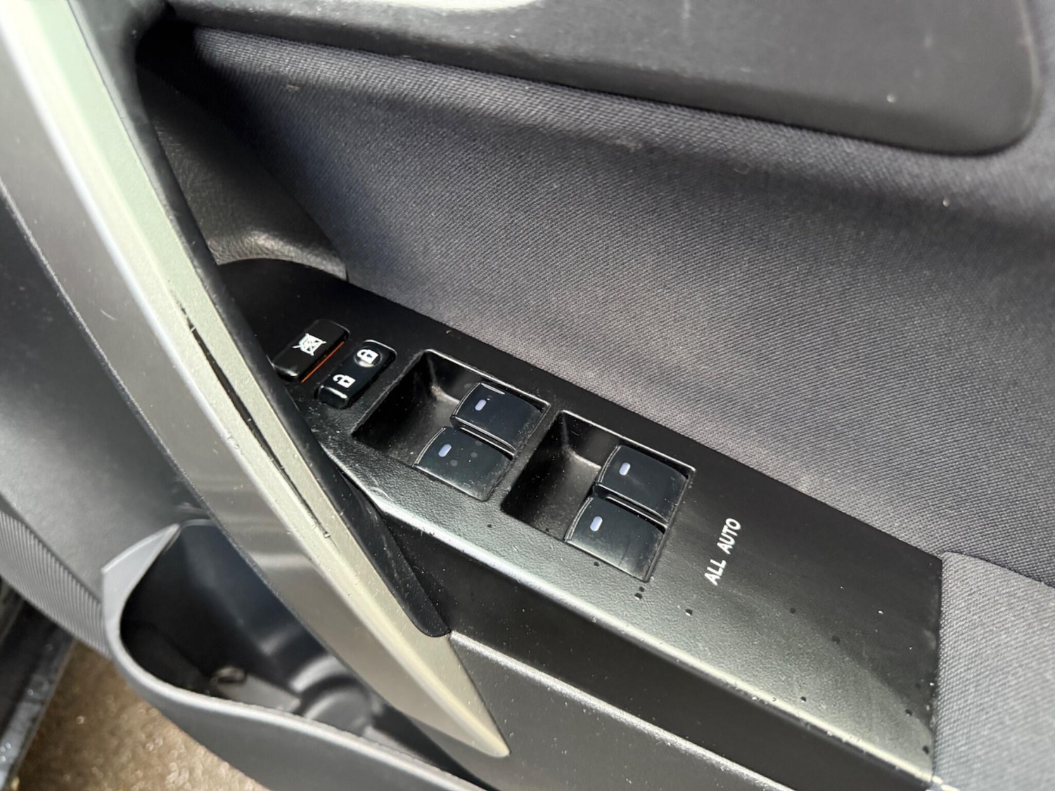 Used Toyota Auris 2015 for sale - 76743129: Photo 59