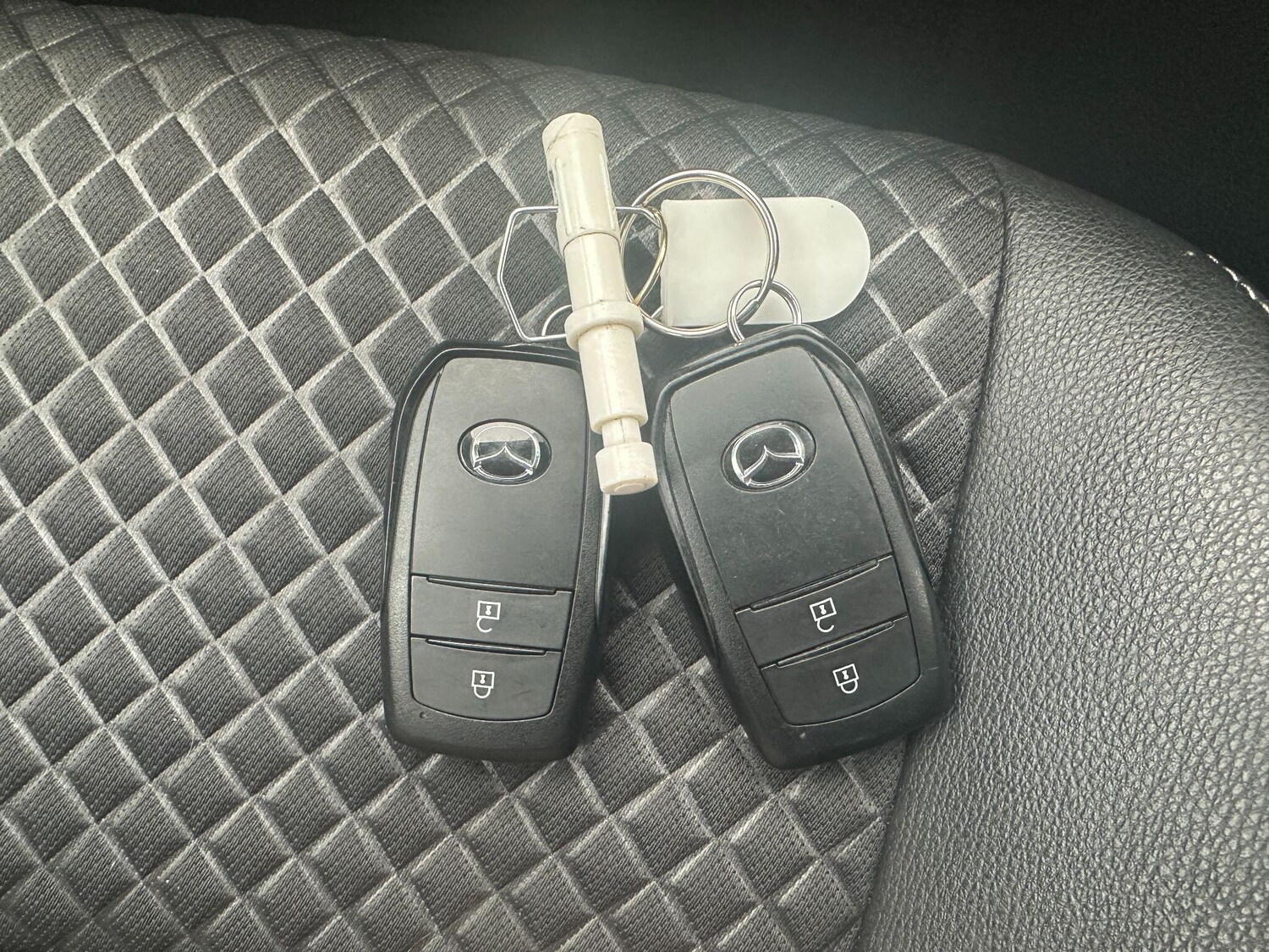 Used Mazda Mazda2 HYBRID 2023 for sale - 77575393: Photo 14